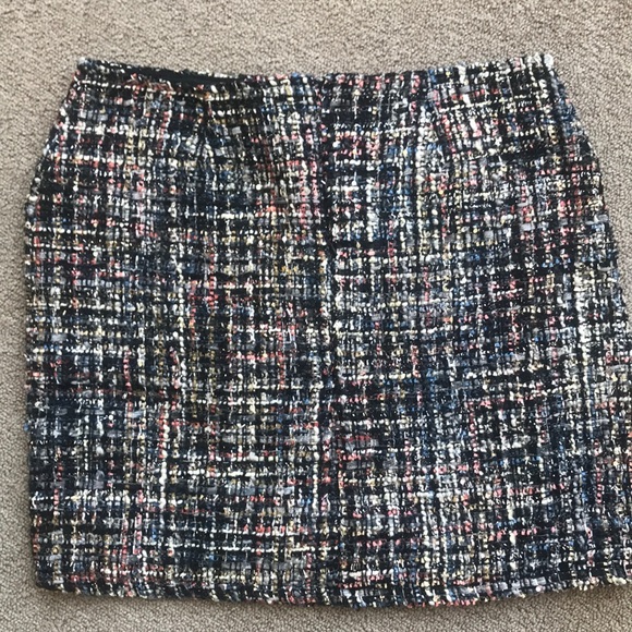 SHEIN MINI SKIRT TWEED SPARKLE SIZE SMALL - Picture 4 of 4